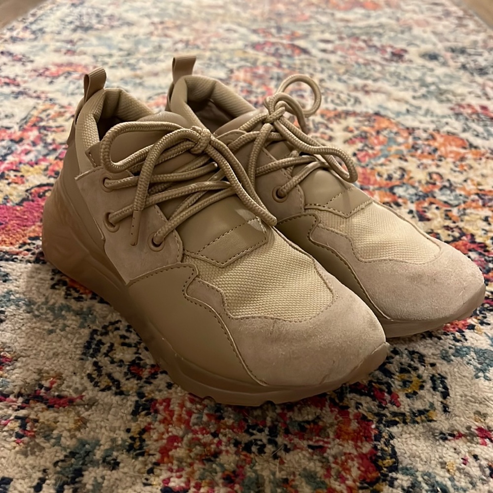 Cliff sneakers by Steve Madden